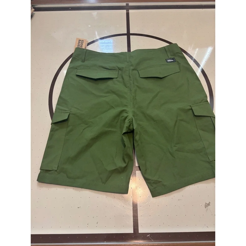811 Eddie Bauer Mens Cargo Shorts Green Utility Size 34 NWT few string issues.